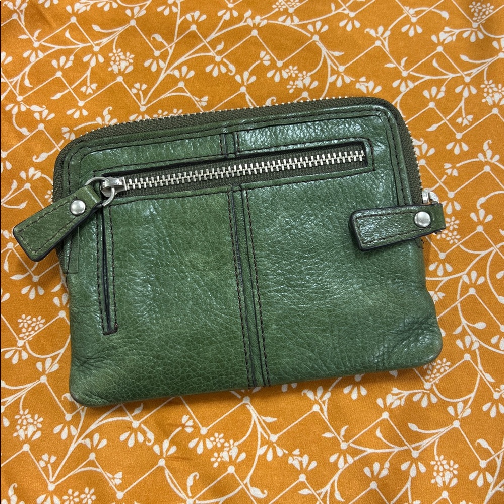 Fossil Olive Green Leather Wristlet - Picture 2 of 3